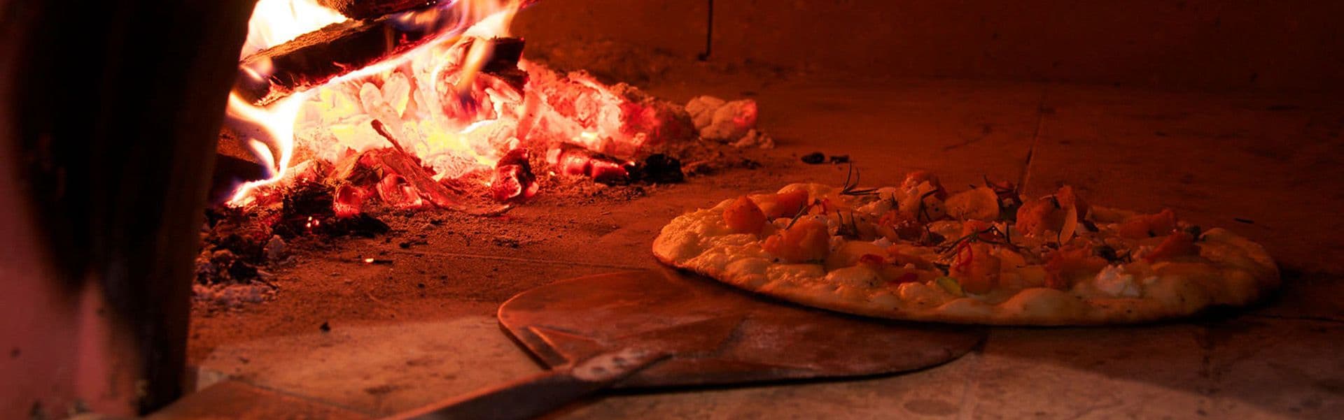 $20 Takeaway Pizzas Monday